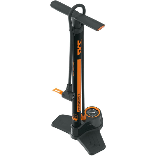 SKS Floor Pump Airkompressor Compact 10.0 with high-contrast pressure gauge and Multi Valve pump head.