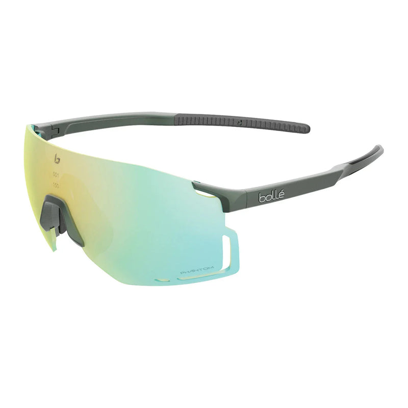 Load image into Gallery viewer, BOLLE Sunglasses Icarus 7 in Clear Green with Photochromic Mineral Green lenses.