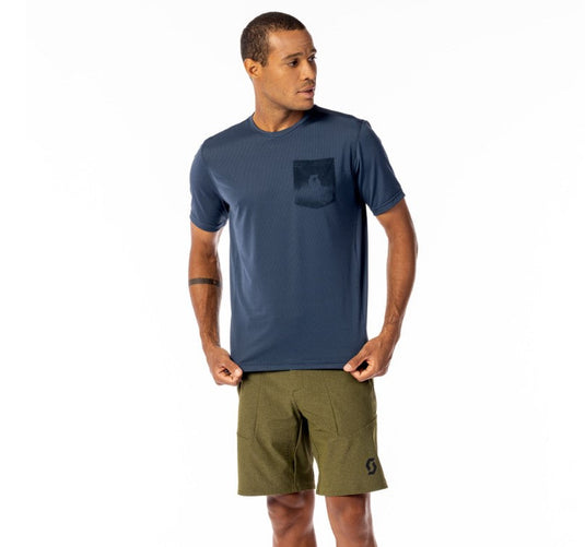 SCOTT Tee Gravel 20 short-sleeve men's shirt in metal blue with chest pocket.