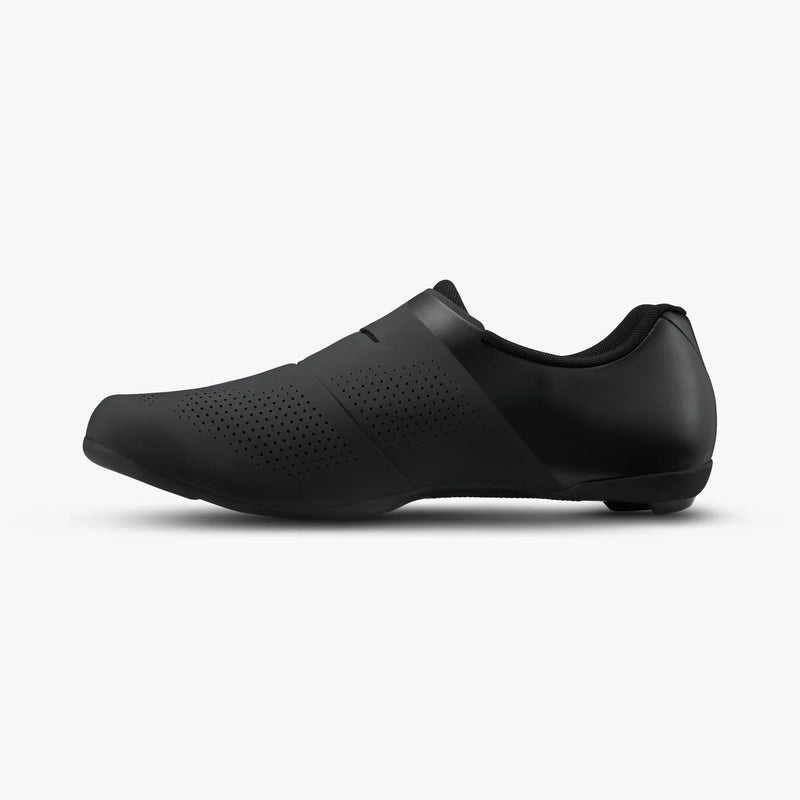 Chargez l'image dans la visionneuse de la galerie, SHIMANO Shoes Road SH-RC3 SPD-SL Black with seamless midsole and BOA fit system for efficient pedaling.
