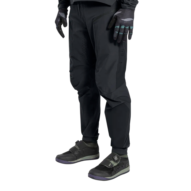 Chargez l&#39;image dans la visionneuse de la galerie, ION Pantalon VTT Scrub AMP BAT Homme Noir
